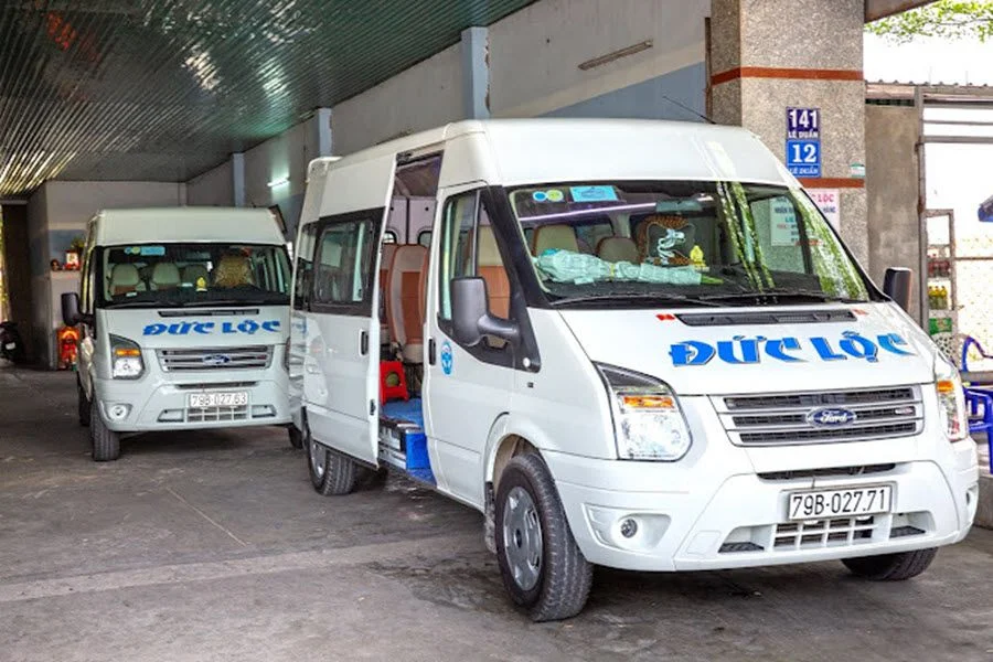 Nhà xe Đức Lộc